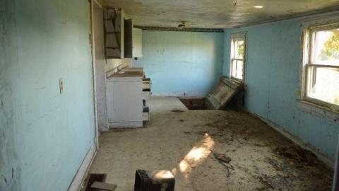 End of August 2013 - Nightingale-Farm-House-121.jpg