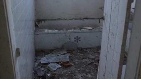 End of August 2013 - Nightingale-Farm-House-18.jpg