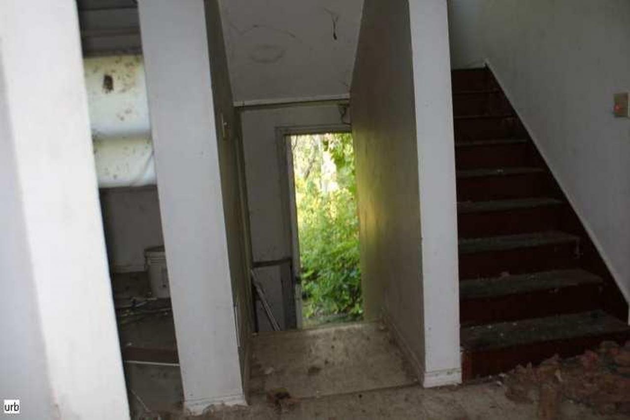 Musky House - in031.jpg