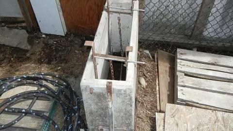 Farm pics - Abandoned18.jpg