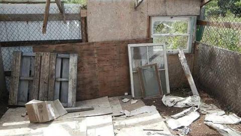 Farm pics - Abandoned17.jpg