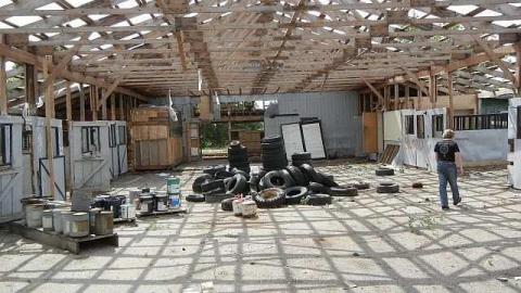 Farm pics - Abandoned16.jpg