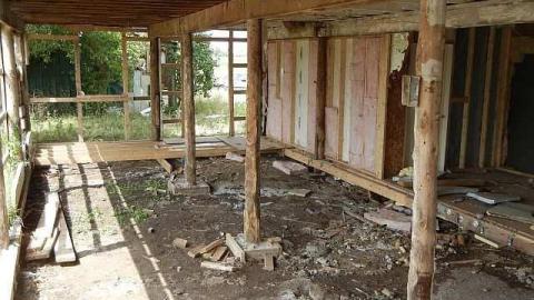 Farm pics - abandoned7.jpg