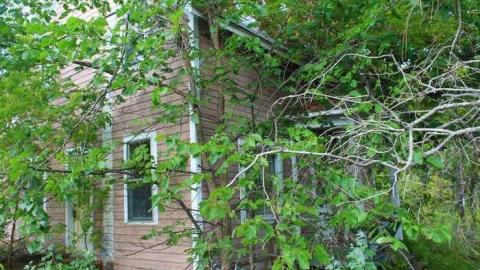 Mt. St. Patrick House - Abandoned-House-Mt-St-Patrick4.jpg