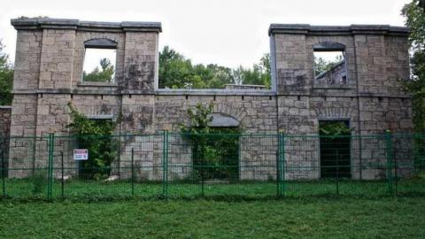 Fenced Off - The-Hermitage15.jpg