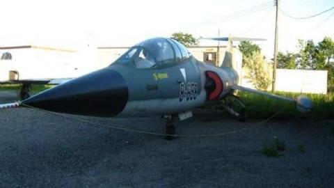 camoe_toe's - dresser 102.jpg