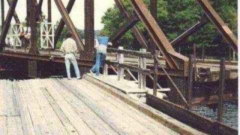 Gallery - Depot-Harbour-(ghost-town)90.jpg