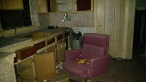 Aug 2013 - Optical-house41.jpg