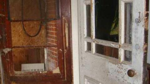 Filthy Sqattters...Likely - DSC09176.jpg