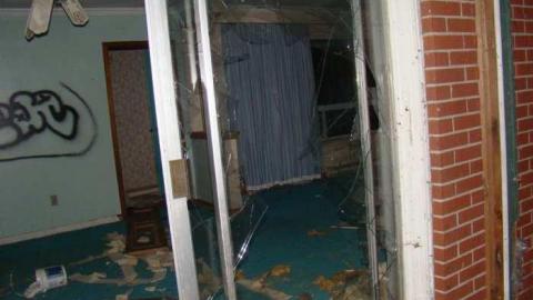 Wallpaper Forever - Hurontario-Street127.jpg