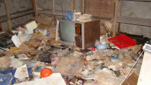 Dangerous Crawl - John-Leary-House21.jpg