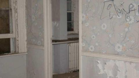 Dangerous Crawl - John-Leary-House25.jpg