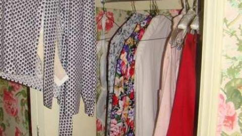 Ferndale Farms - Abandoned-Cat-Lady-House301.jpg