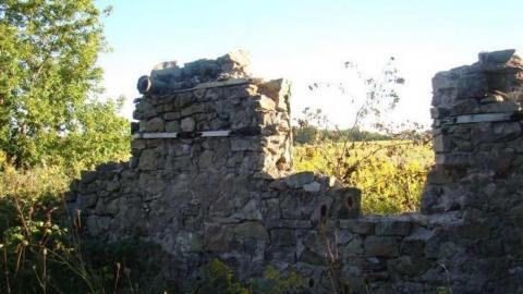 House By the Airport - Glanbrook56.jpg