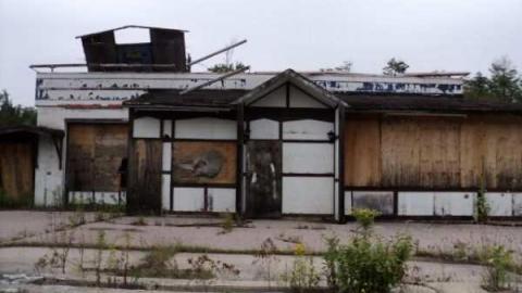 eat-sleep-gas - Ojibway-Truck-Stop73.jpg