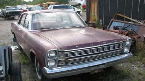 Azilda Wrecking Yard - Beautifully-Broken-(cars)2.jpg