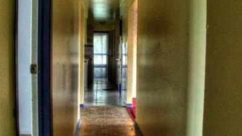 Kennedy Closure - 70s-Bungalow24.jpg