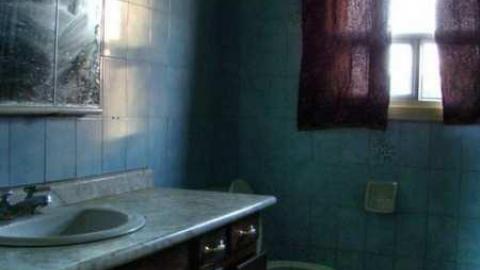 Kennedy Closure - 70s-Bungalow25.jpg