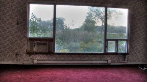 70's Bungalow photo 2