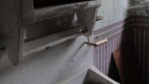 Empty and Lowe - fhimage.jpg