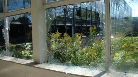 Very Active Sales Centre - Alderwood-Collegiate-Institute371.jpg