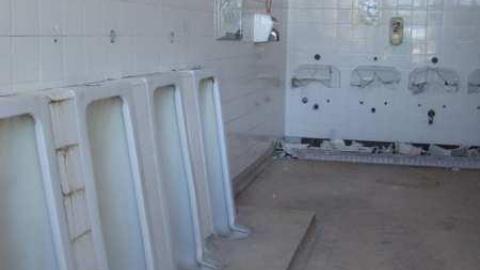 Very Active Sales Centre - Alderwood-Collegiate-Institute408.jpg