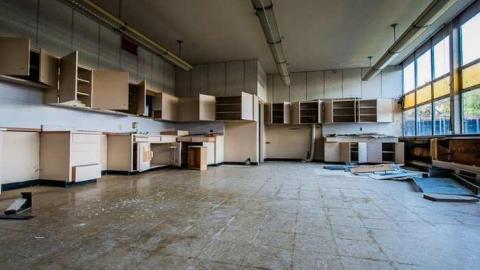 Mourning Classes - Alderwood-Collegiate-Institute367.jpg