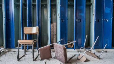 Mourning Classes - Alderwood-Collegiate-Institute269.jpg