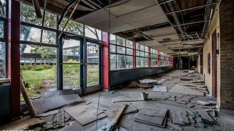 Mourning Classes - Alderwood-Collegiate-Institute237.jpg