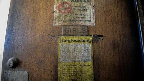 Mourning Classes - Alderwood-Collegiate-Institute242.jpg