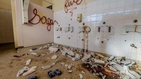 Mourning Classes - Alderwood-Collegiate-Institute252.jpg