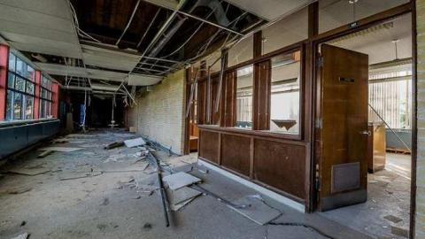 Mourning Classes - Alderwood-Collegiate-Institute360.jpg