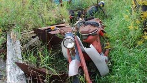 Burys Green  - Burys-Green--tractor-graveyard70.jpg
