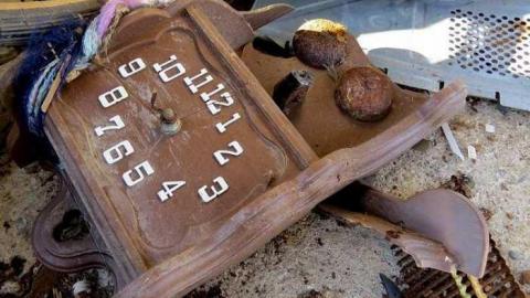 Elfrida Farm Ruins 2013 - Corners-Tagged-to-Death29.jpg