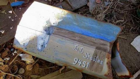 Elfrida Farm Ruins 2013 - Corners-Tagged-to-Death17.jpg