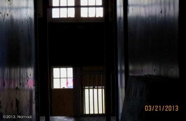 Tudor Hall Apartments - Hamilton, Ontario