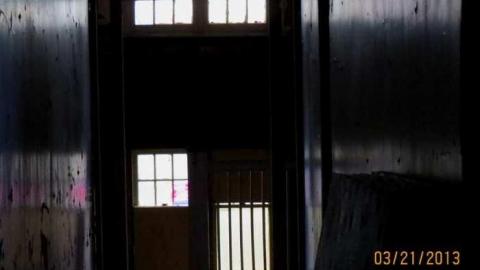 Tudor Hall Apartments - Hamilton, Ontario