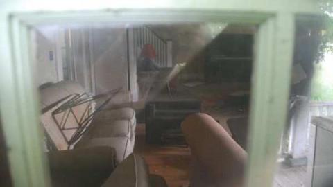 Hwy 35 White House - Hwy-35-Coboconk-white-house9.jpg