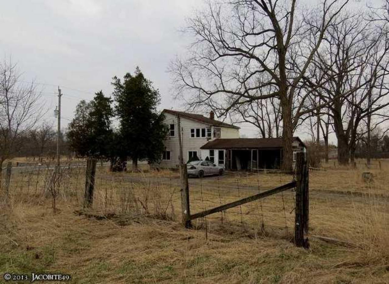 Hwy 56 Farm - binbrook-rd-farm1-apr8-13.jpg