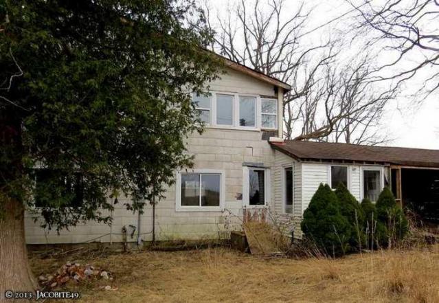 Hwy 56 Farm - binbrook-rd-farm2-apr8-13.jpg