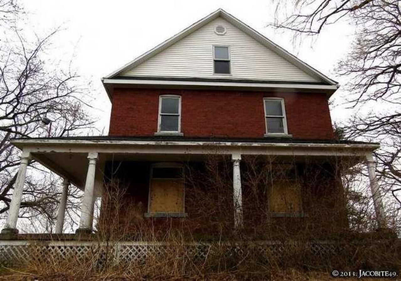 Binbrook Estate House - binbrook-estate-house1-apr8-2013.jpg