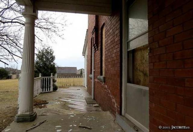 Binbrook Estate House photo 3