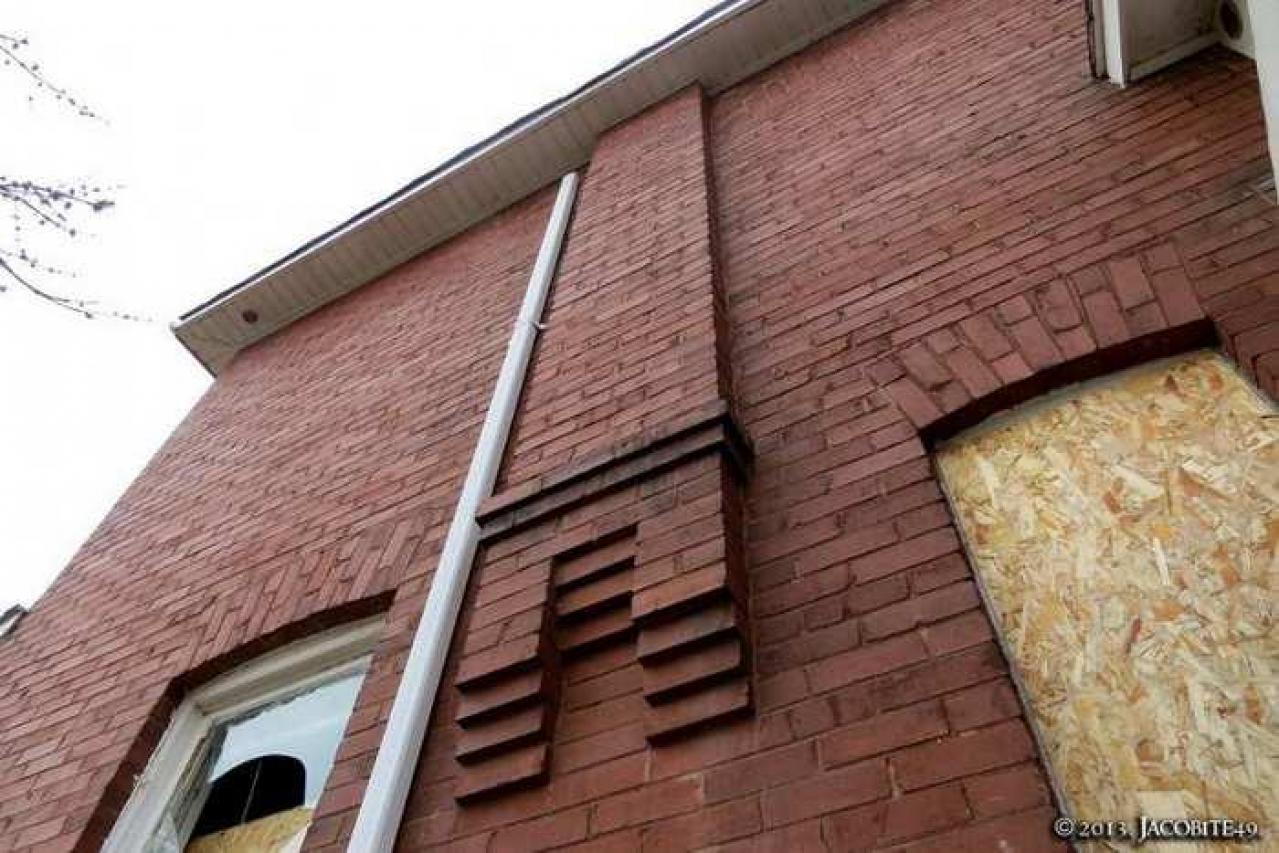 Binbrook Estate House - binbrook-estate-house15-apr8-2013.jpg