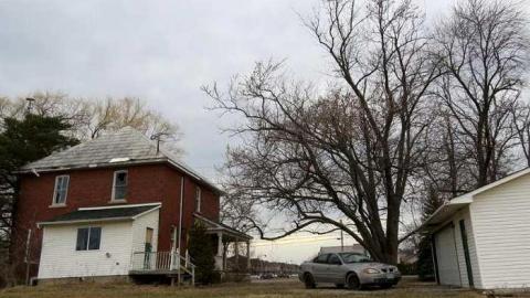 Binbrook Estate House - binbrook-estate-house21-apr8-2013.jpg