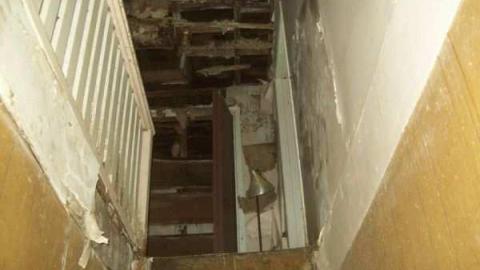 old house - 100_1608.jpg