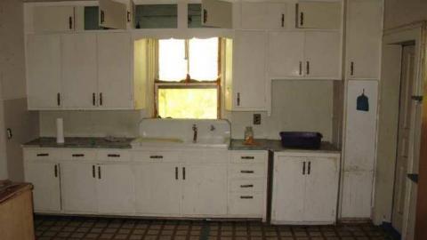 Lonely House 9/29/13 - Well-Well-Welder89.jpg