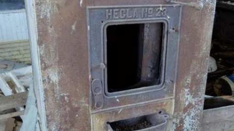 One room beauty  - Maple-Lodge-(ghost-town)-SS325.jpg