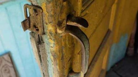 One room beauty  - Maple-Lodge-(ghost-town)-SS327.jpg