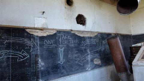 One room beauty  - Maple-Lodge-(ghost-town)-SS330.jpg