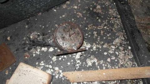 Burnt and Rotting - SAM_6001.jpg